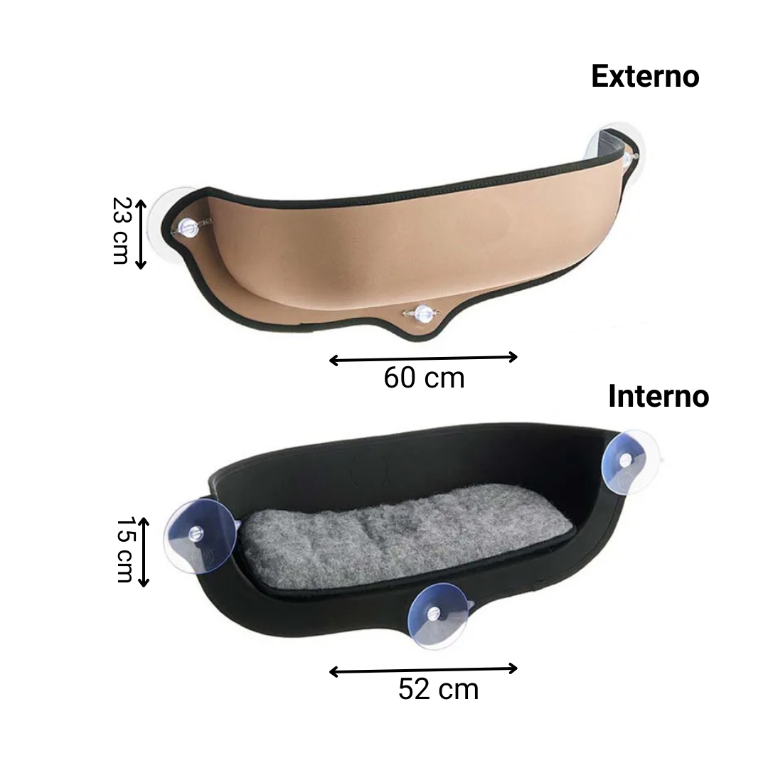 Fensterbett mit Katzenkissen